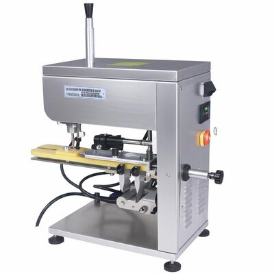 सीमर मशीन 110V220V विद्युत वोल्टेज के साथ स्वचालित सीमिंग मशीन निरंतर पैकेजिंग संचालन के लिए उपयुक्त